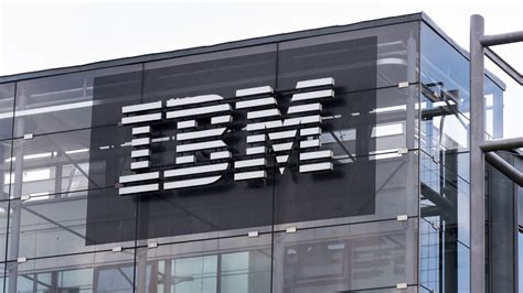I­B­M­ ­s­i­b­e­r­ ­s­a­l­d­ı­r­ı­l­a­r­ ­i­ç­i­n­ ­u­y­a­r­d­ı­